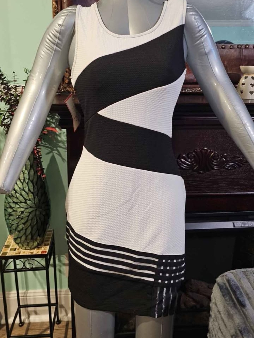 Joyce Leslie Black & White Sleeveless Mini Dress OBO